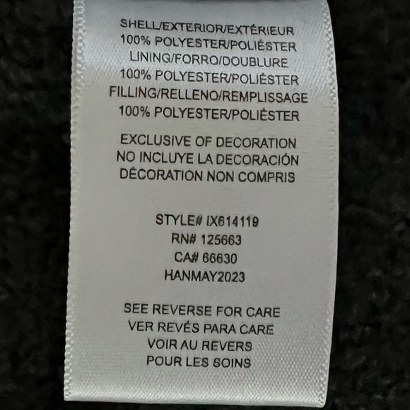 iXtreme 4T Hooded Mixed Quilt puffer
Fully Polar fleece lined Measurements in ad - Picture 7 of 17